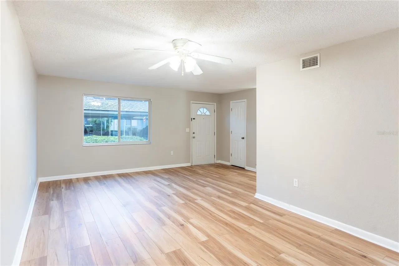 501 SW 75th St Apt D13 Gainesville FL 32607 - Img4-w1280_h960.jpg